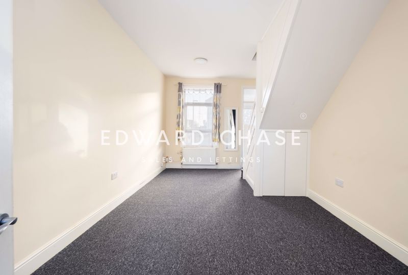 Property photo 3 of 14 Photo 3