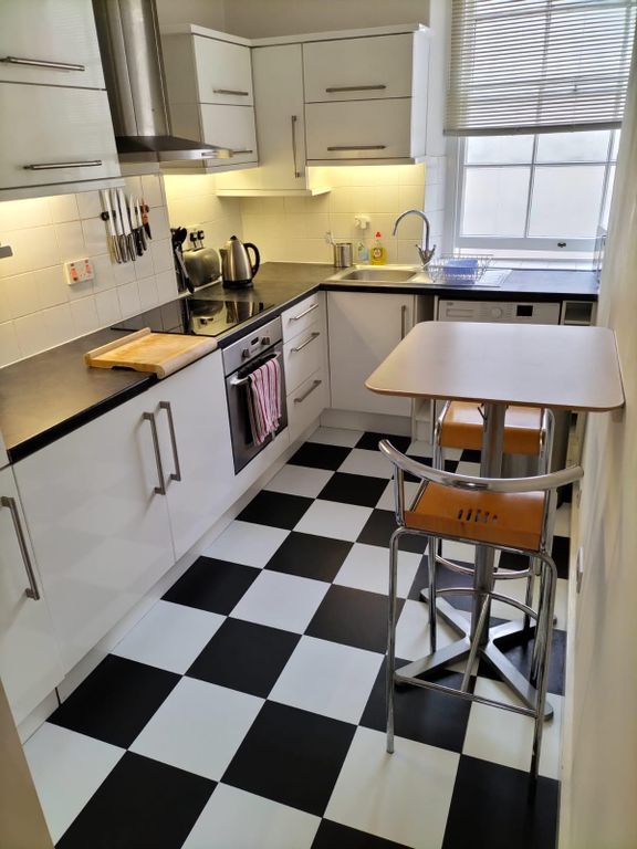 Property photo 1 of 6 Kitchen