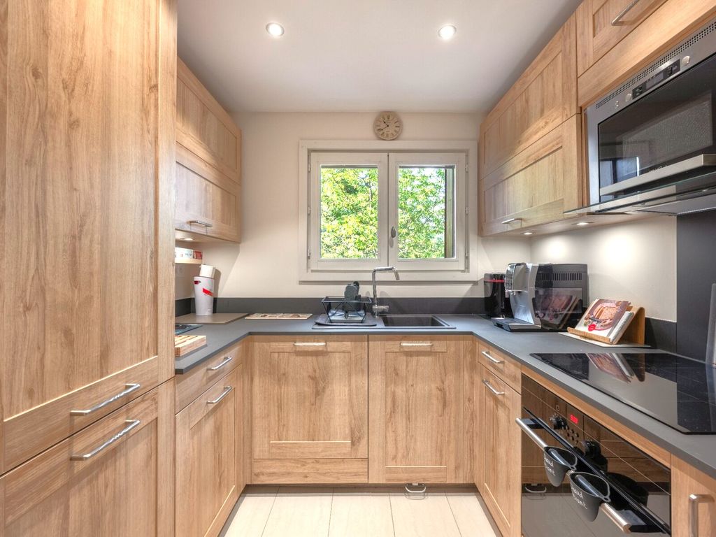 Property photo 3 of 11 Apartment For Sale i