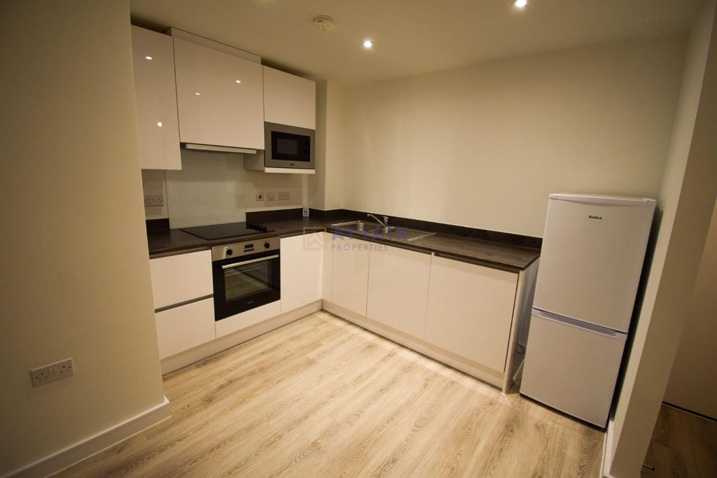 Property photo 2 of 14 Kitchen.Jpg