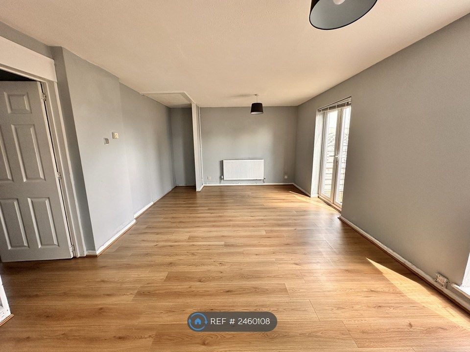 Property photo 2 of 17 Living Room