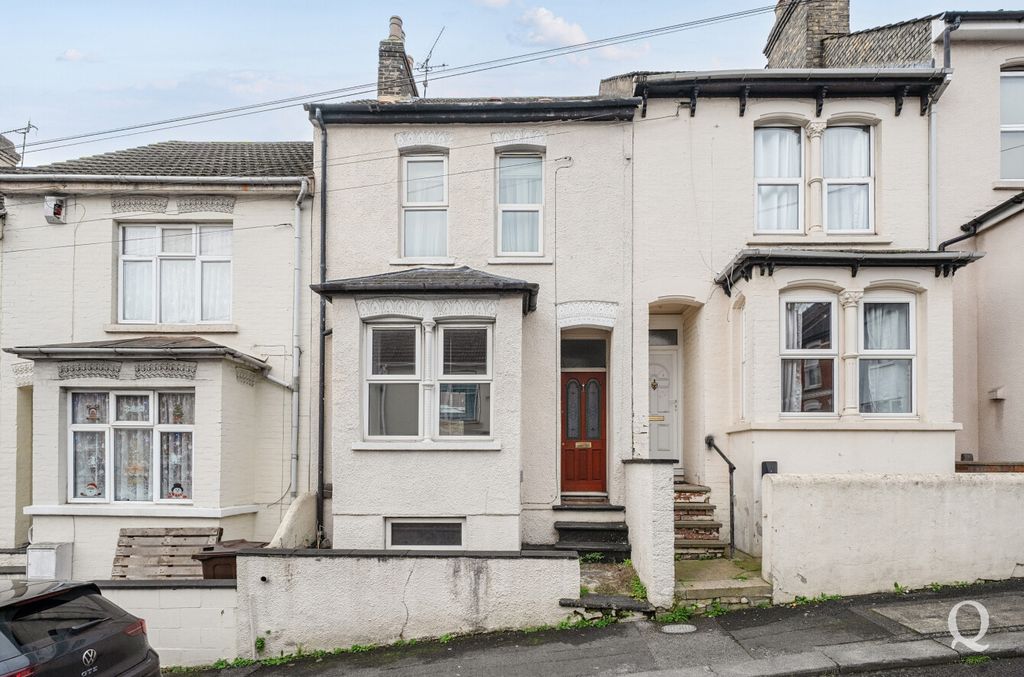 Property photo 1 of 20 77F76847-Fa74-4Df...