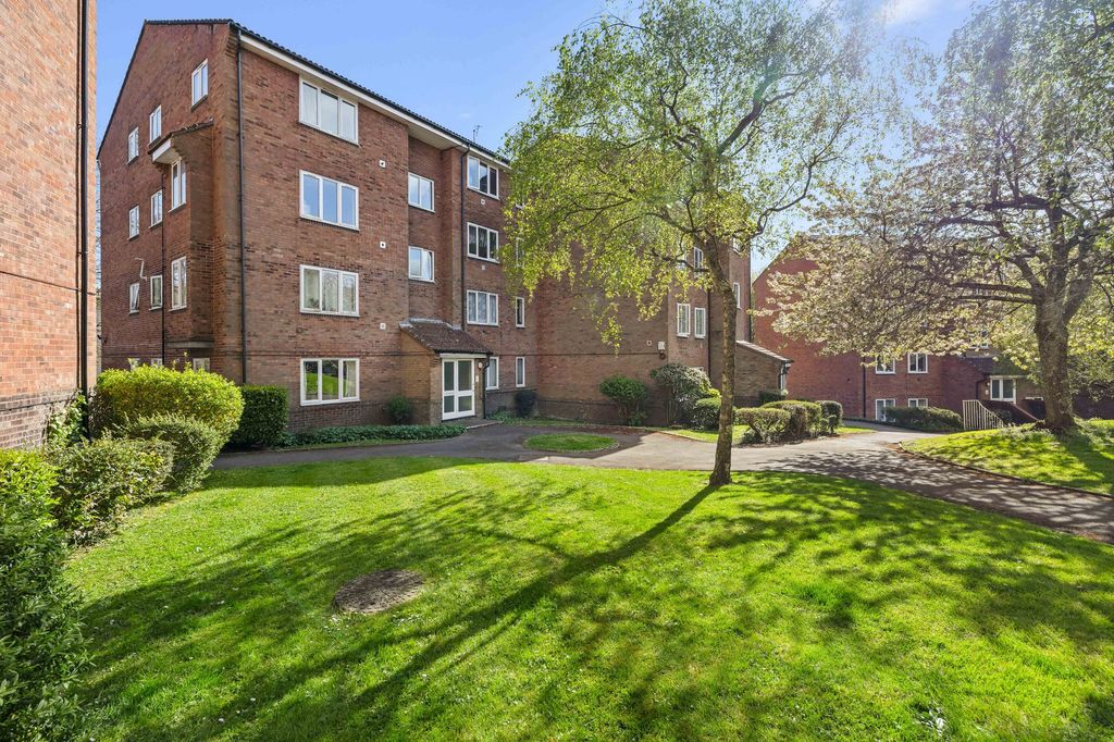 Property photo 1 of 11