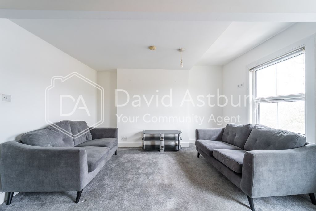 Property photo 3 of 13 Mba06354