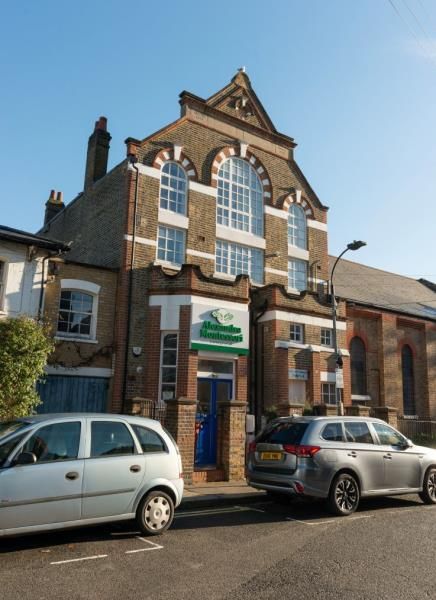 Property photo 2 of 8