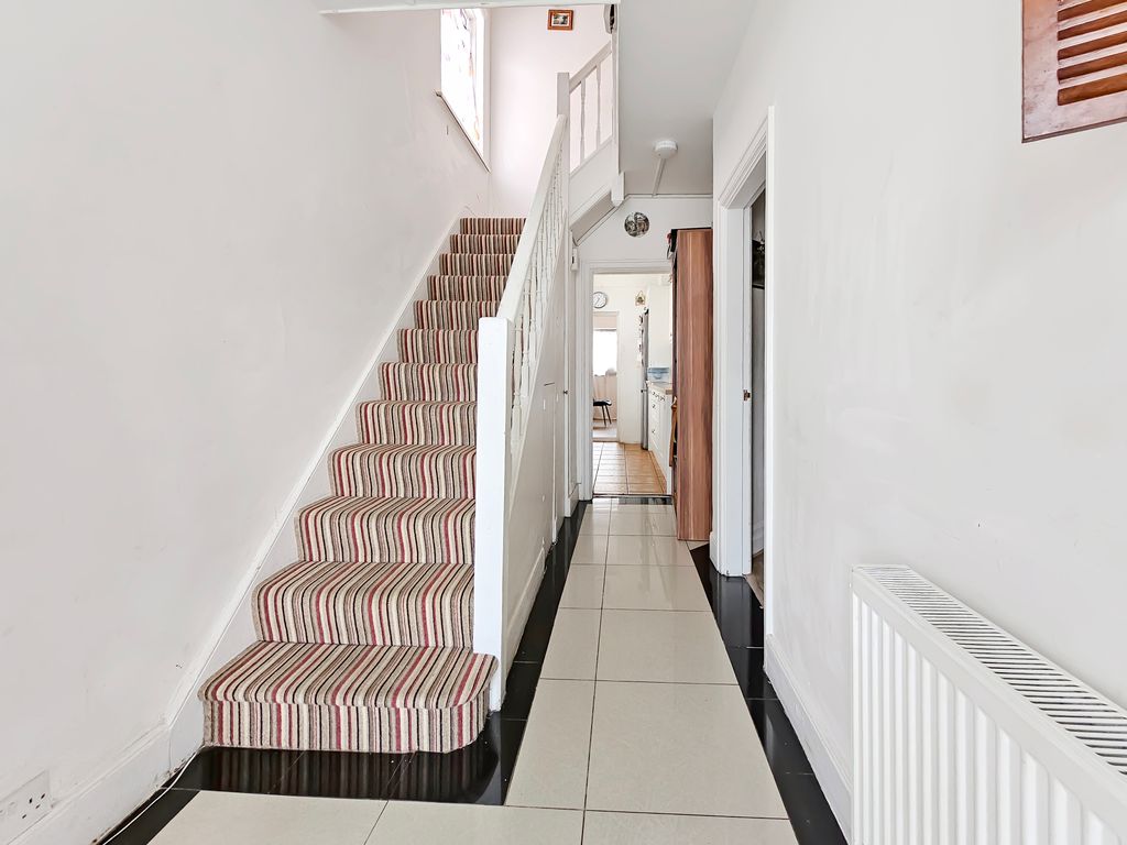 Property photo 2 of 22