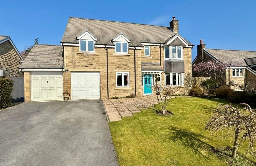 Property photo 1 of 26