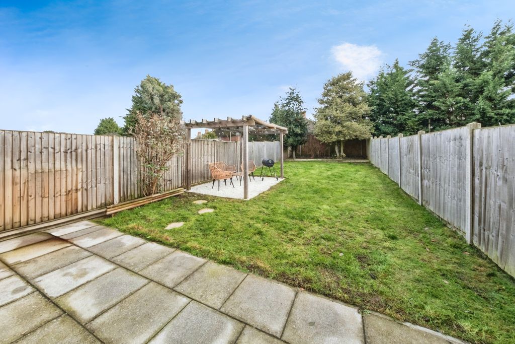 Property photo 3 of 17