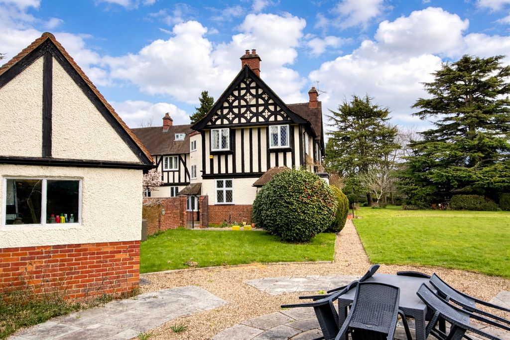 Property photo 3 of 21