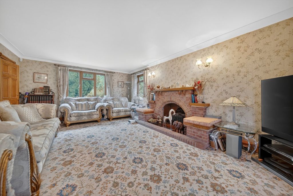 Property photo 3 of 27 Picture No. 13