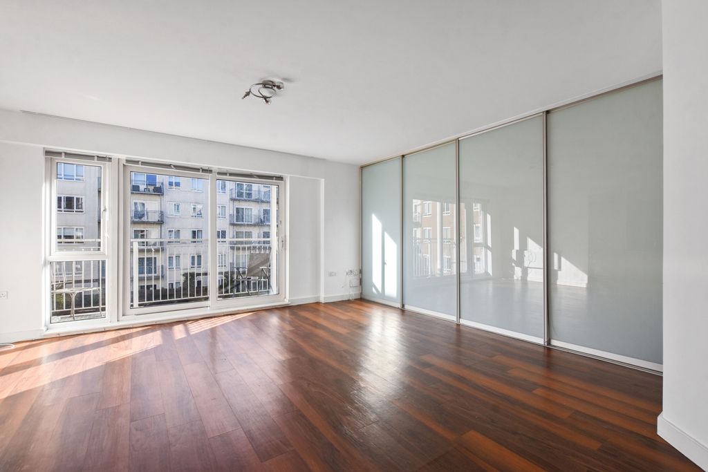 Property photo 3 of 13 Photo 14