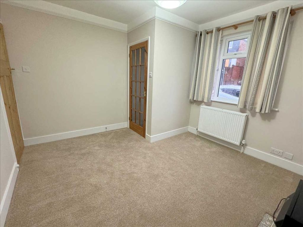 Property photo 2 of 26