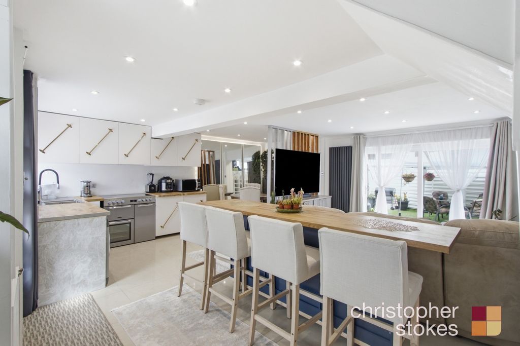 Property photo 3 of 20 5177785