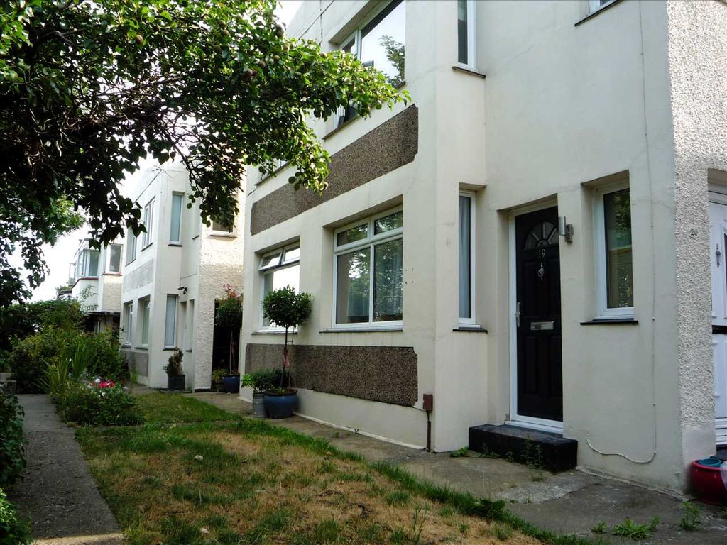 Property photo 2 of 13 Front View Of Property