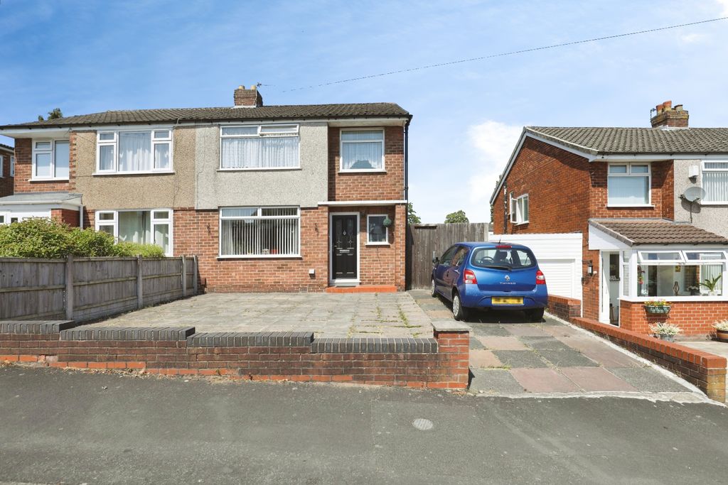 Property photo 2 of 26