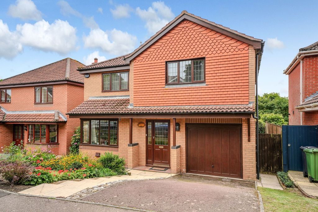 Property photo 1 of 35