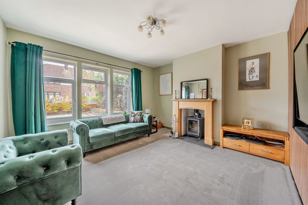 Property photo 3 of 17