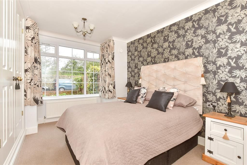 Property photo 3 of 17 Bedroom 1
