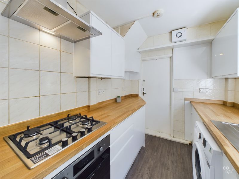 Property photo 1 of 14 Photo 20