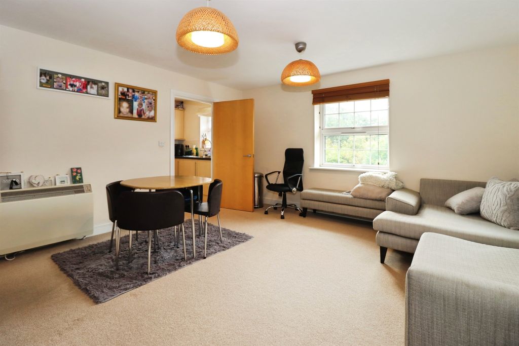 Property photo 3 of 16