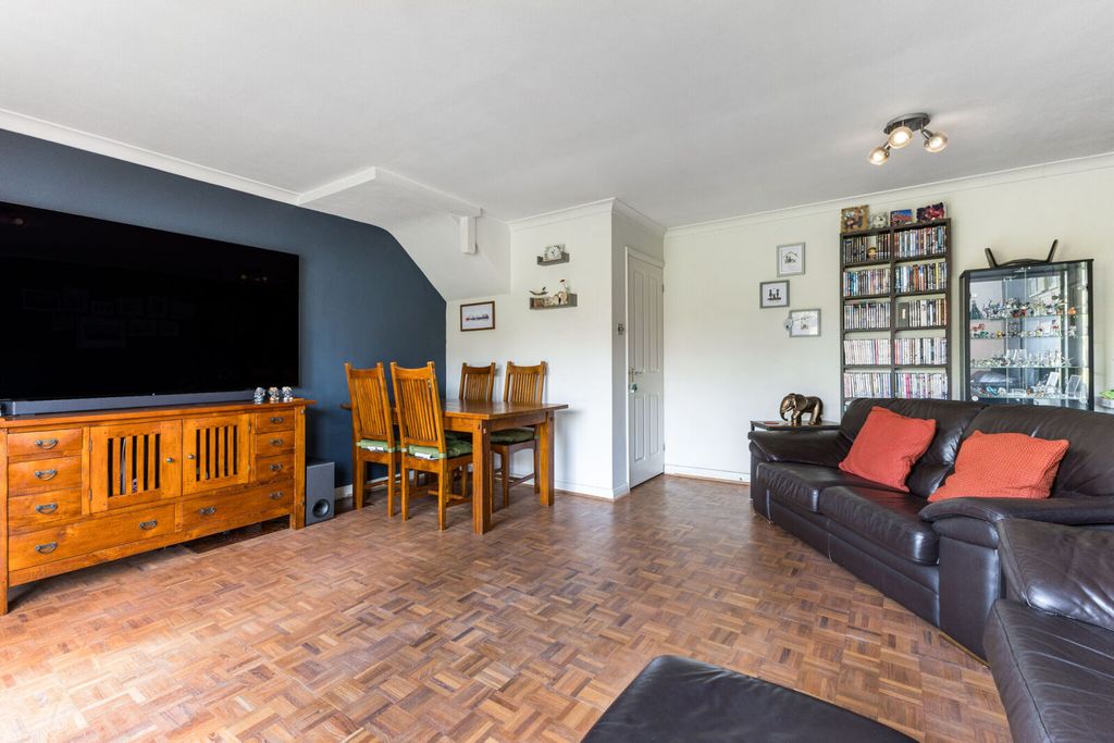 Property photo 2 of 13 Picture No. 04