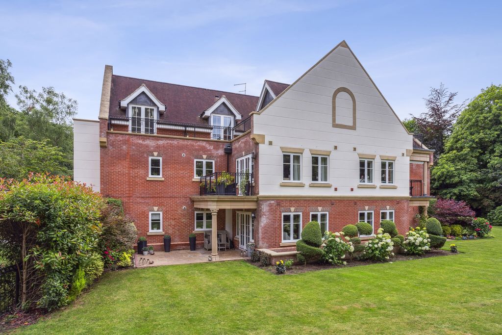 Property photo 1 of 14