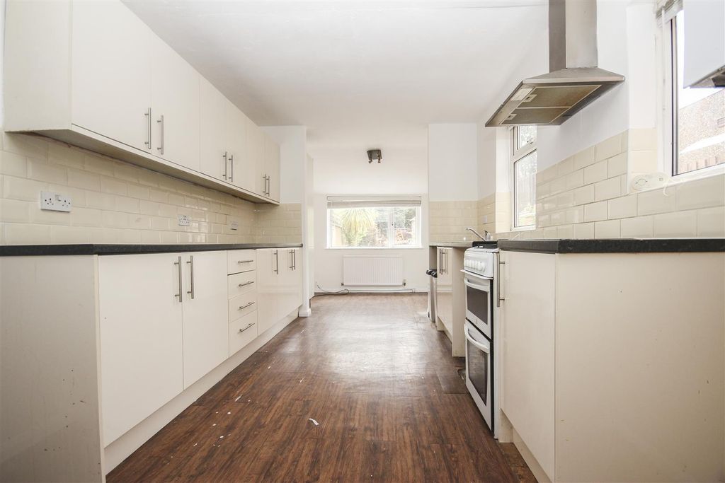 Property photo 3 of 11 Img_8224.Jpg
