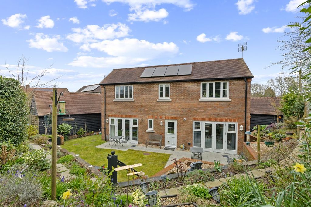 Property photo 2 of 34