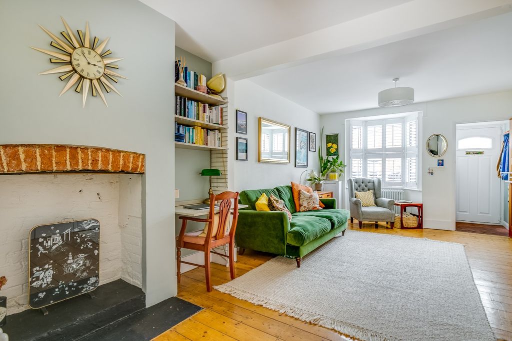 Property photo 2 of 20 5036331