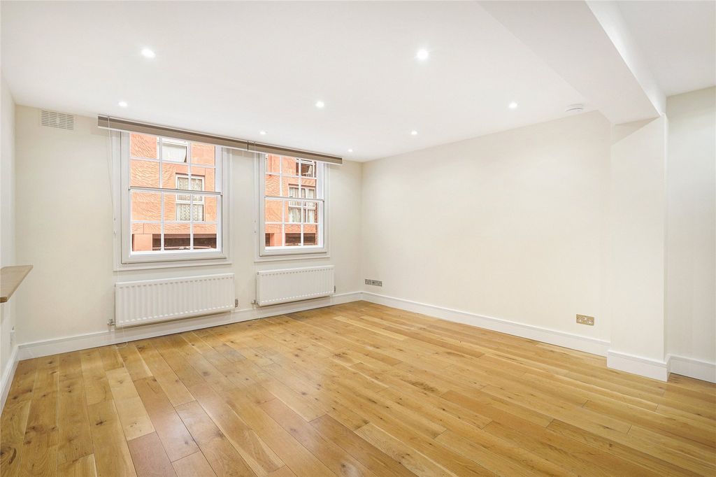 Property photo 3 of 11 Picture No. 21