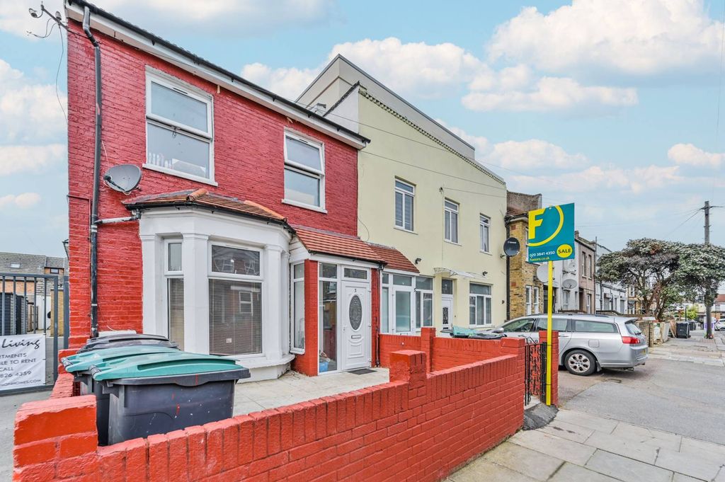 Property photo 1 of 13