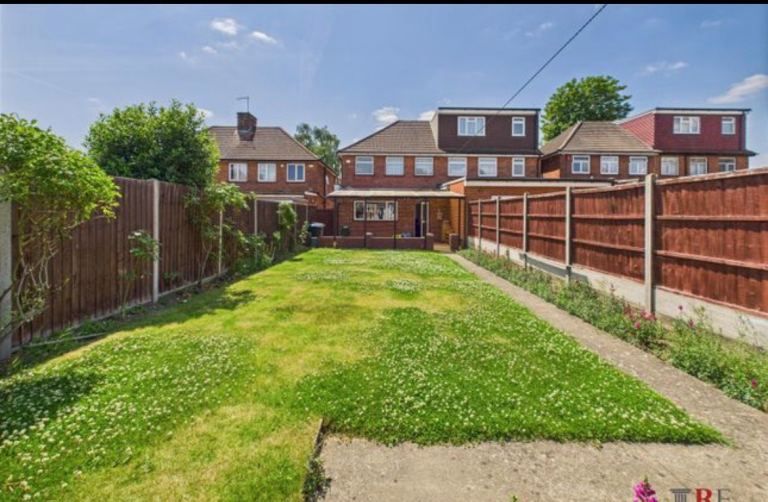 Property photo 1 of 6