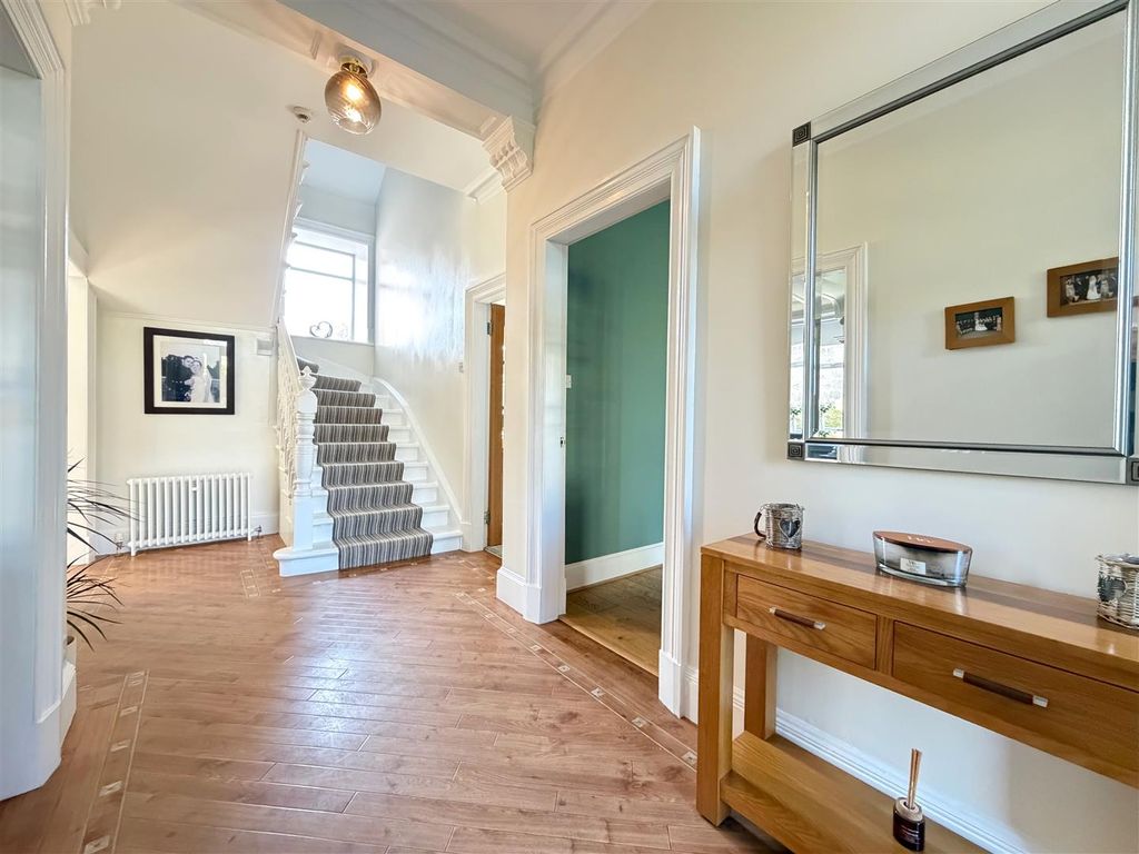 Property photo 2 of 26 Hall