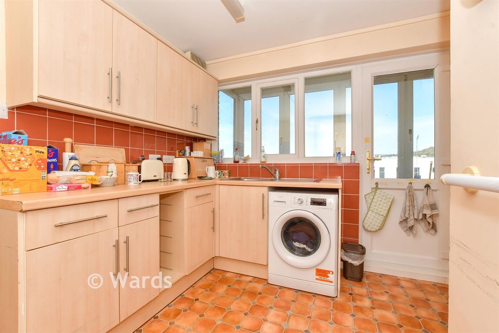 Property photo 2 of 15 Kitchen