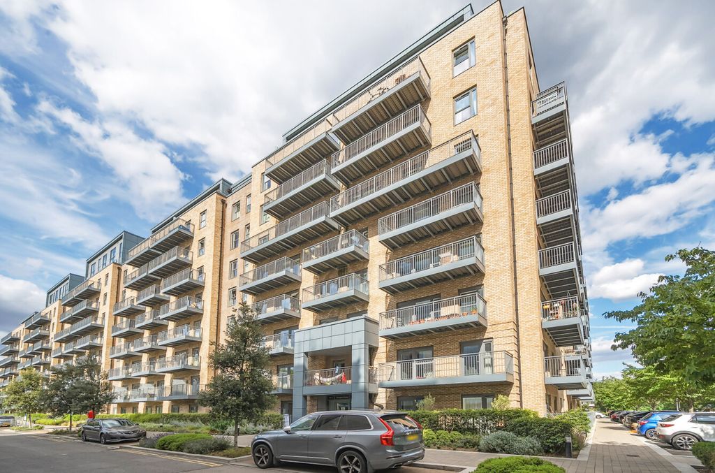 Property photo 1 of 25 1318449-1-6866A2E...
