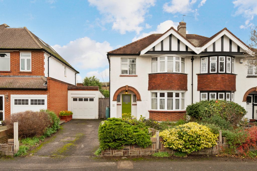 Property photo 3 of 23 Picture No. 04