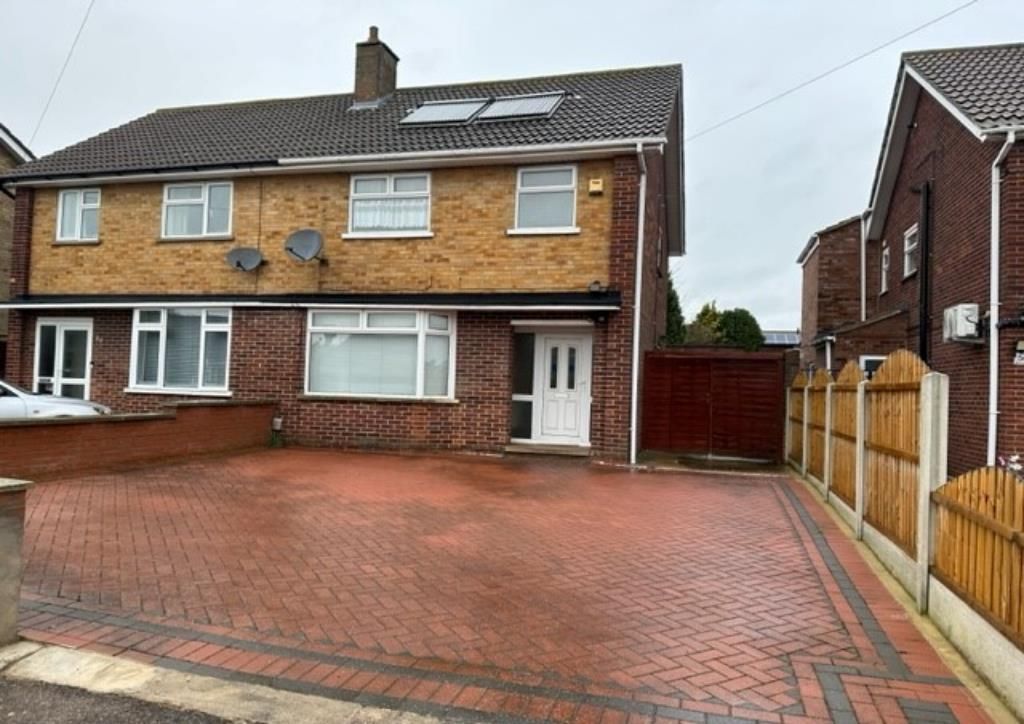 Property photo 2 of 14