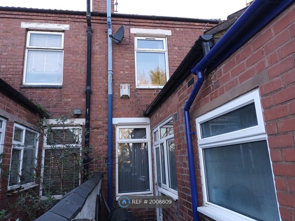 Property photo 3 of 18