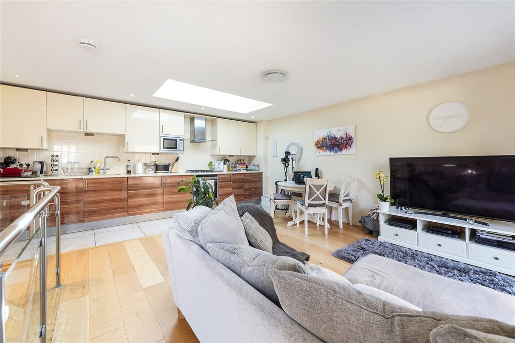 Property photo 1 of 11 Reception-Kitchen