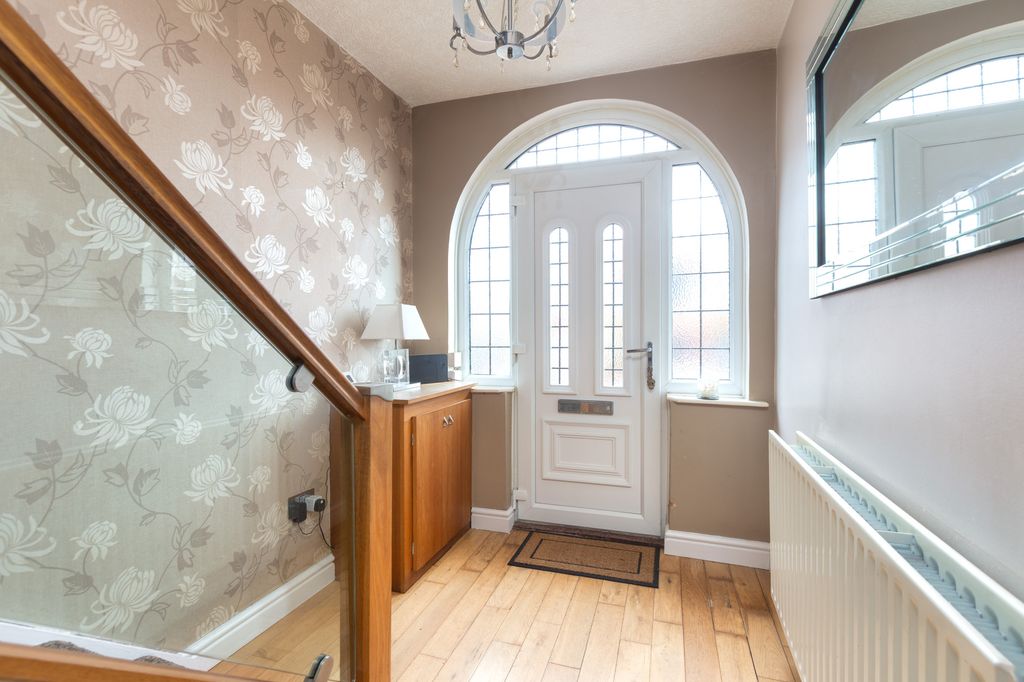 Property photo 3 of 22