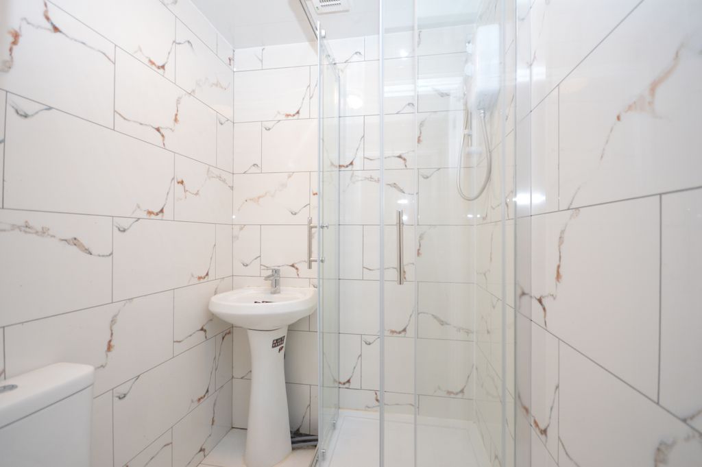 Property photo 3 of 3 Shower Room