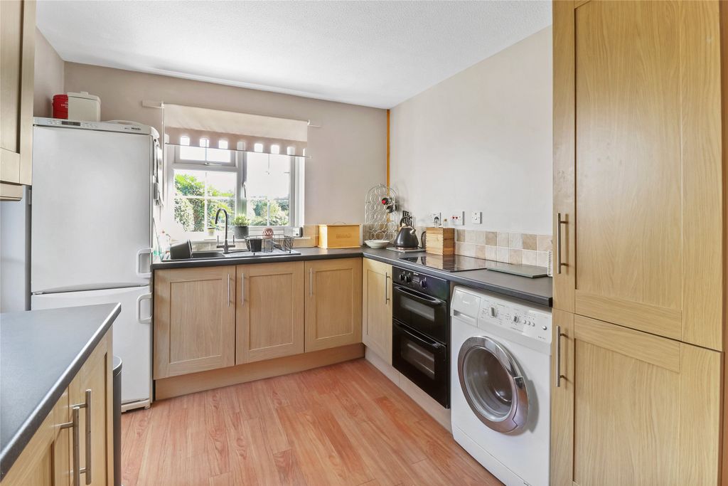 Property photo 2 of 15 Picture No. 17