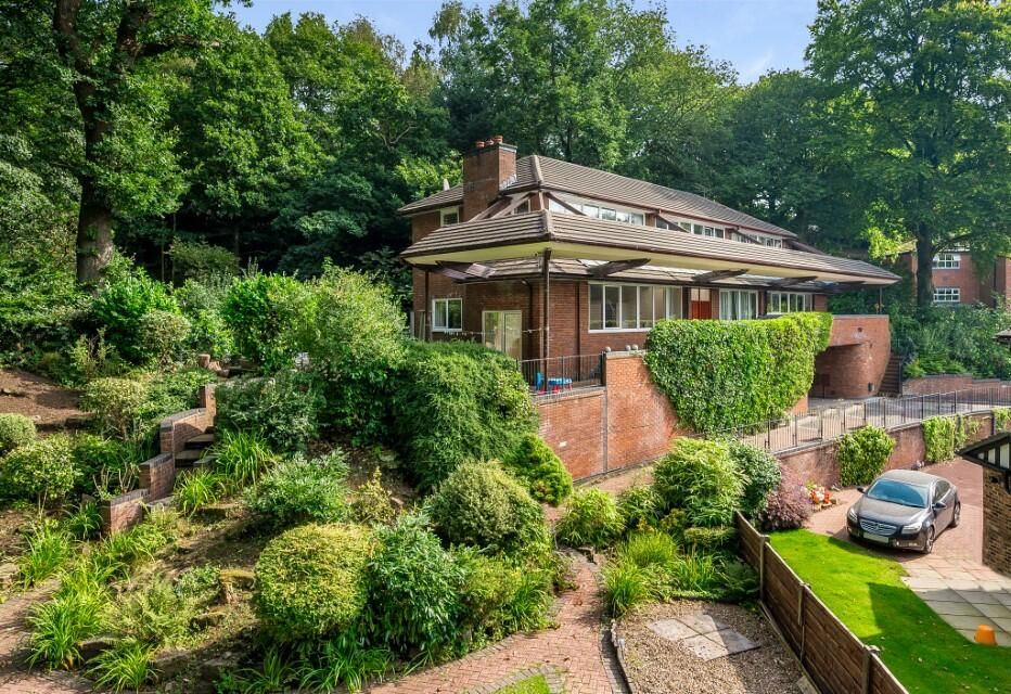 Property photo 3 of 46
