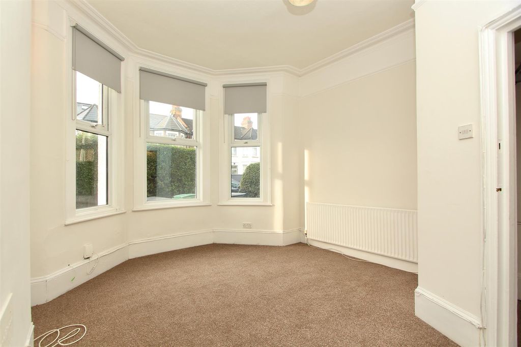 Property photo 1 of 15 Lakefield Road, N22