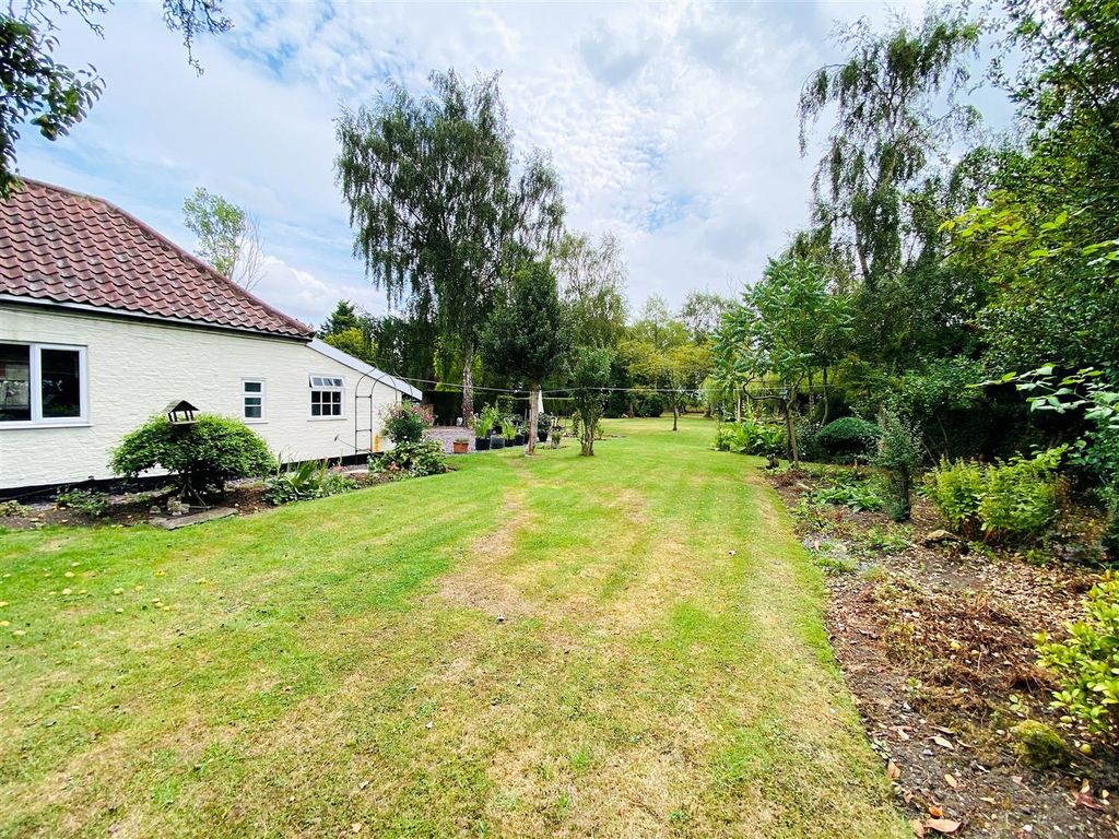 Property photo 1 of 31