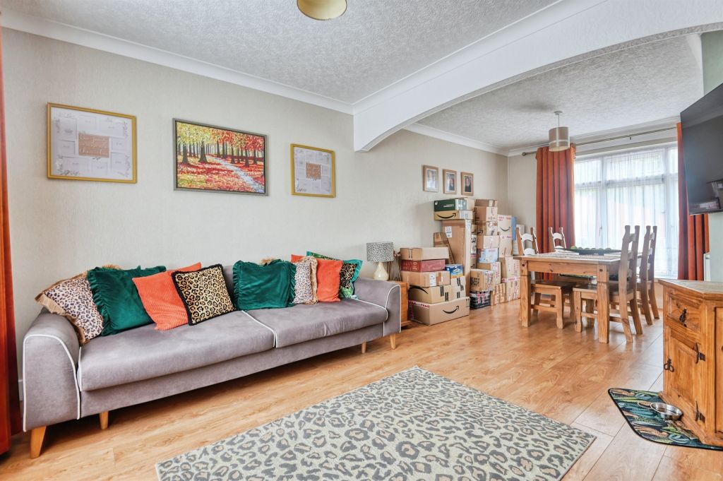 Property photo 3 of 17