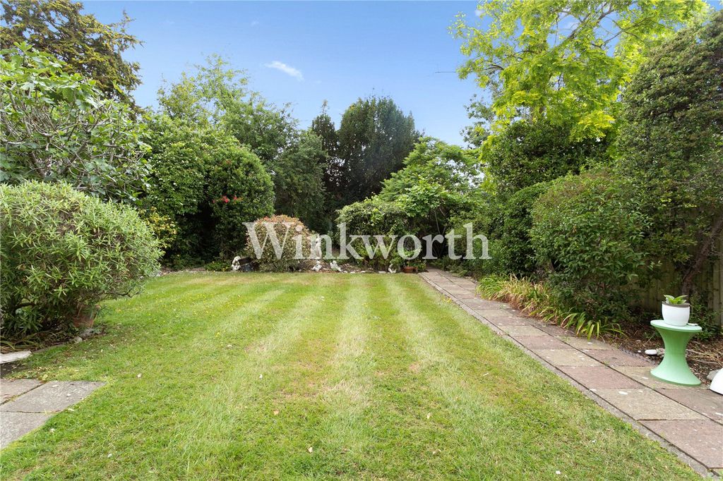 Property photo 3 of 23 Picture No. 31