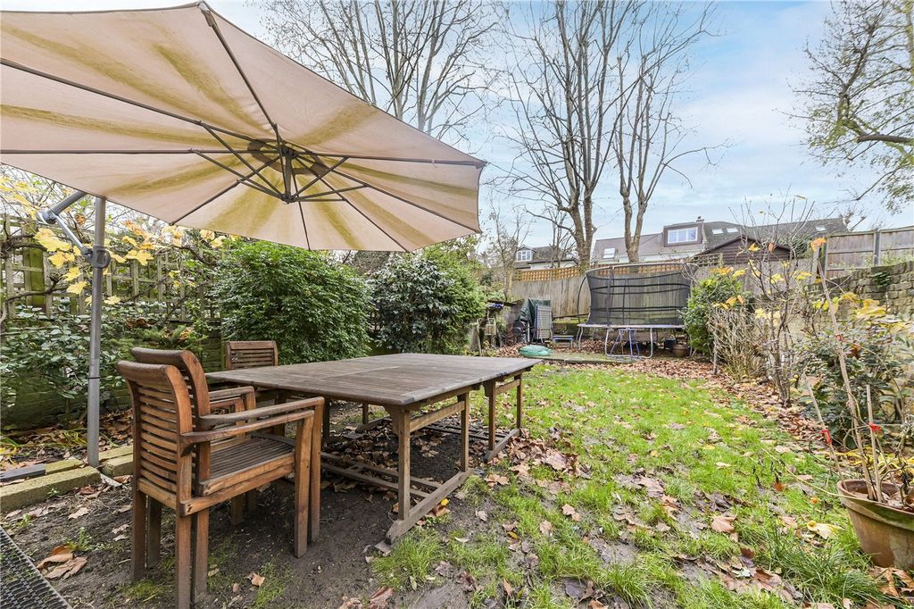 Property photo 2 of 23 Picture No. 02