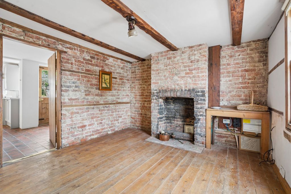 Property photo 2 of 17
