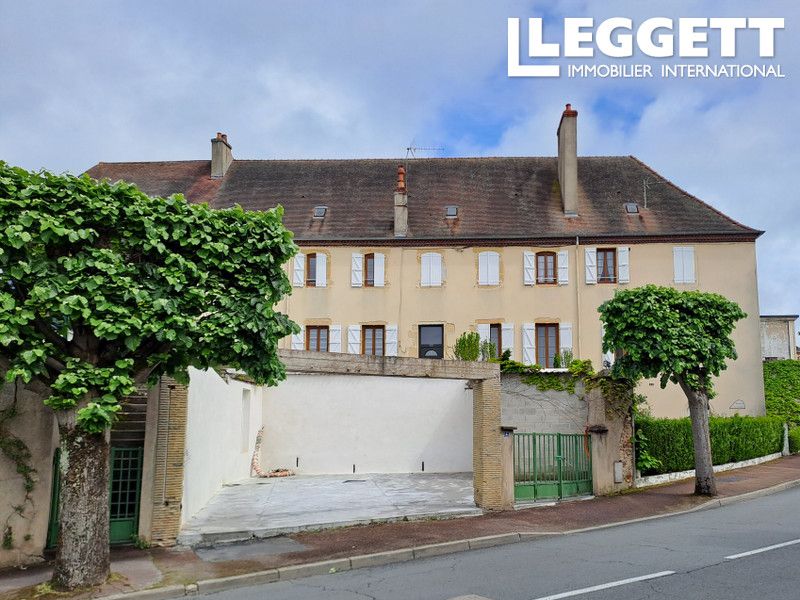 Property photo 1 of 10